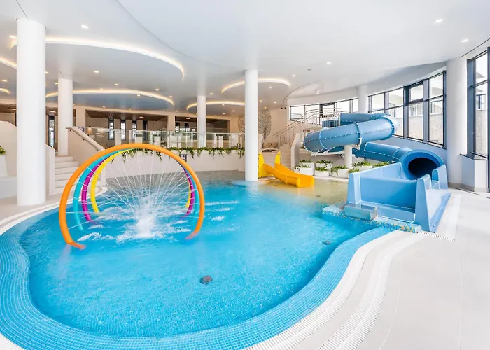 Lulu Apartments - FINN - Apartament 3pokojowy Polanki Aqua, basen siłownia i garaż w cenie